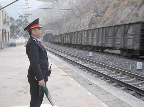 了解鐵路上的五大系統(tǒng)，車，機(jī)，工，電，輛崗位工作