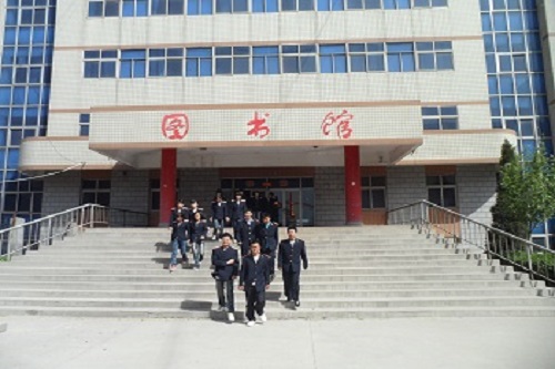 初中起點(diǎn)學(xué)習(xí)電子商務(wù)專業(yè)課程難不難？