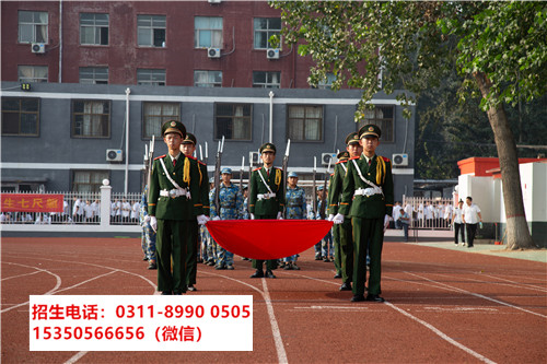 石家莊東華鐵路學(xué)校管得嚴(yán)嗎？