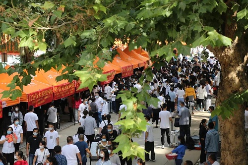 石家莊東華鐵路學(xué)校2023年春季班開始報名啦！