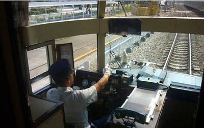 火車司機(jī)工資大概多少錢？哪里有火車司機(jī)培訓(xùn)班